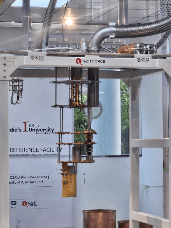 Dilution refrigerator insert at the SRM-AP reference facility